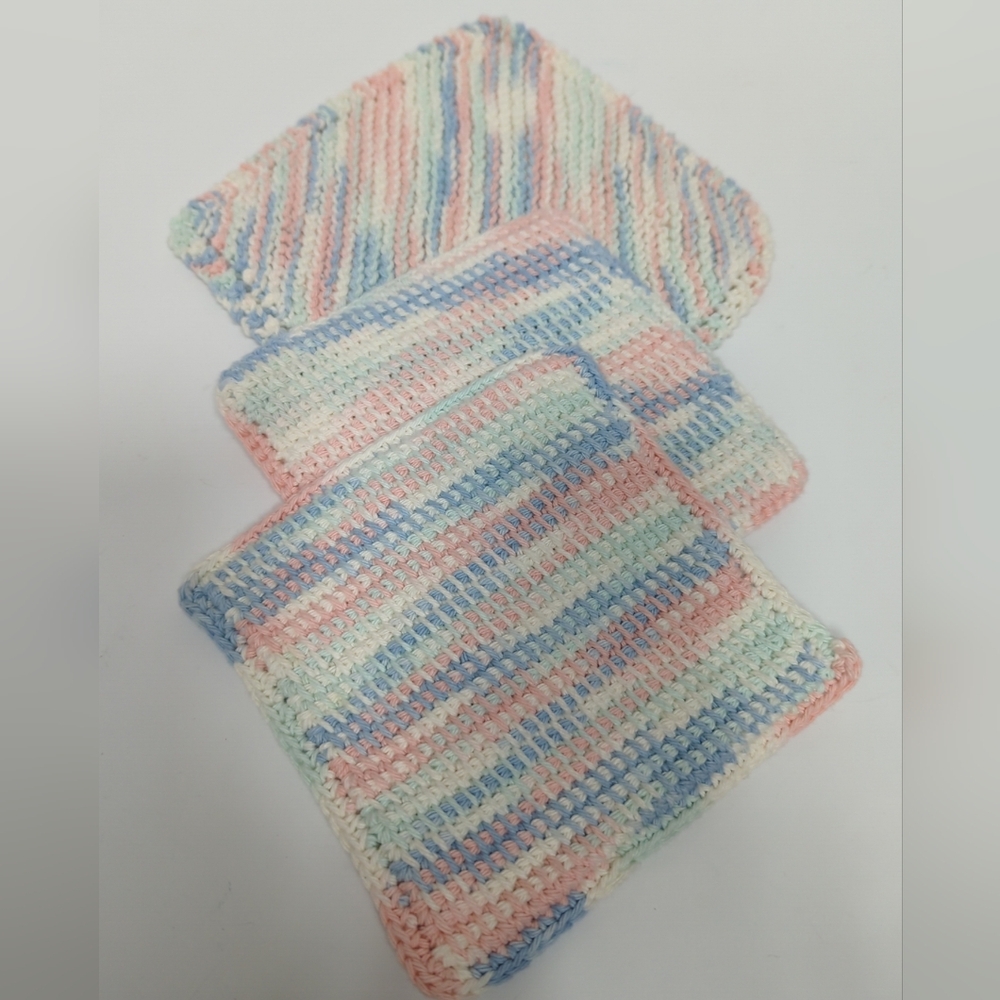 Vintage Handmade Crochet Potholders Hot Pad Variegated Pink Blue White Set 3